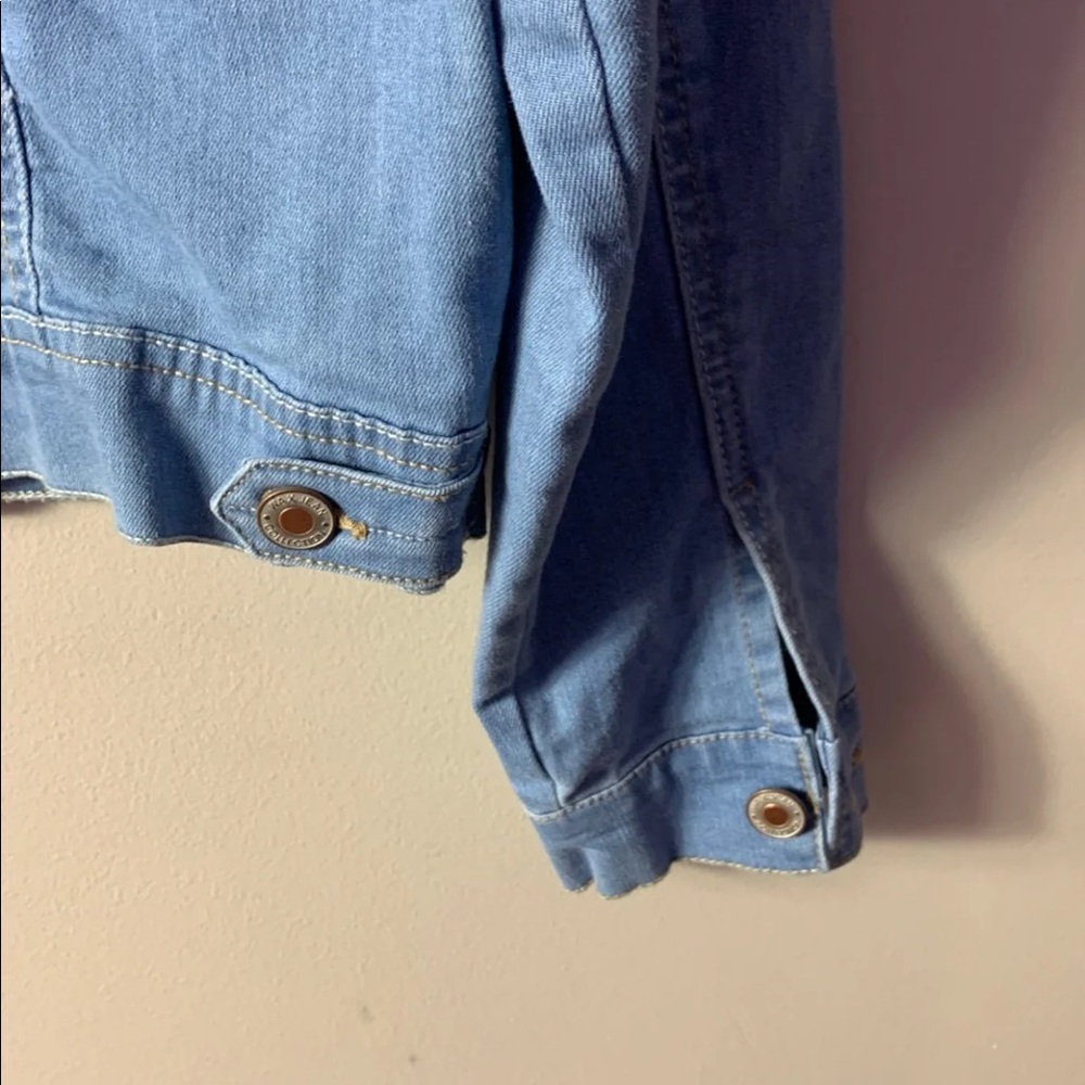 Jean jacket - Picture 4 of 5